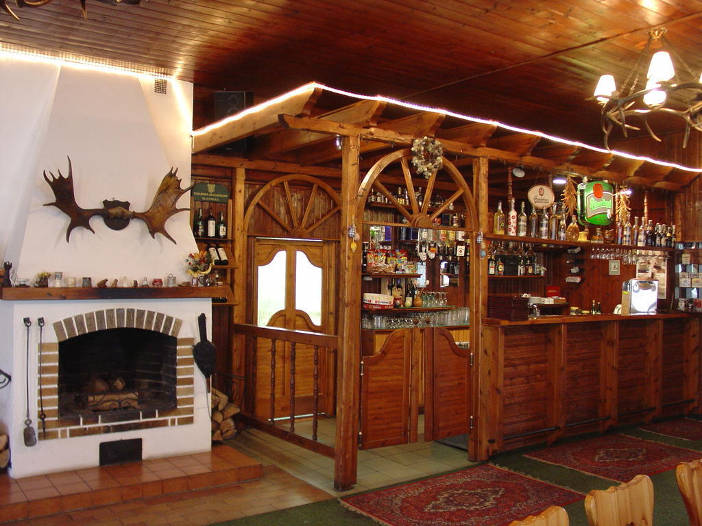 Lovecky Hotel Jivak Loučeň Kültér fotó